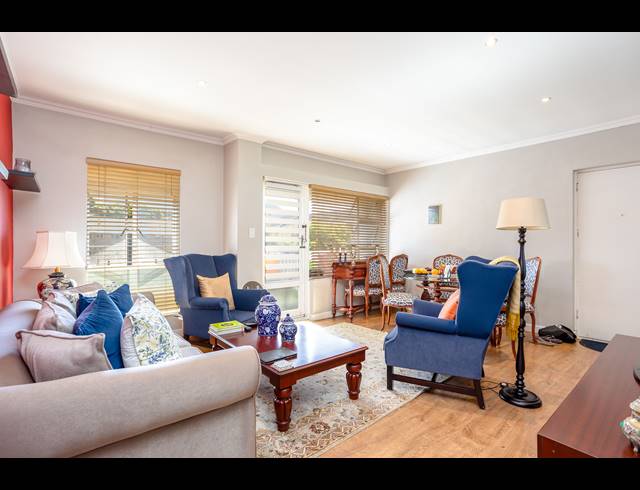 2 BEDROOM APARTMENT SOLD IN CLAREMONT